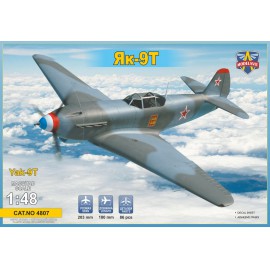 Modelsvit 1:48 Yak-9 T Soviet WWII fighter repülő makett